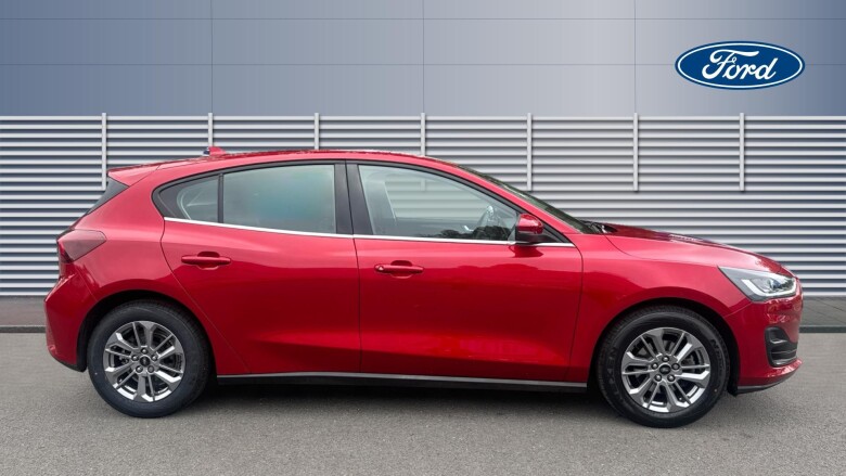 Ford Focus 1.0 EcoBoost Hybrid mHEV 155 Titanium 5dr Petrol Hatchback